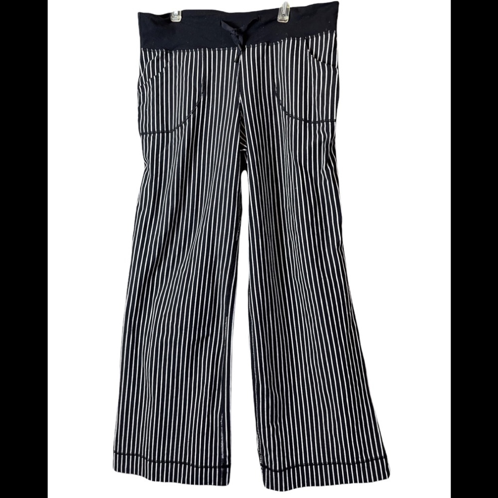 Lululemon STILL Wide Leg Striped Pants Drawstring Pockets Stretch Rare Flare 8 R
